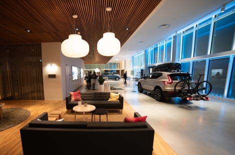 View over Volvo car showroom with ITAB Retail Lighting solutions